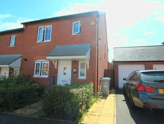3 Bedroom Semi-Detached House To Rent In Loachbrook Farm Way, Congleton, Cheshire, CW12