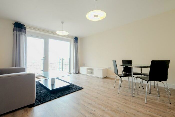 2 Bedroom Apartment To Rent In Pearl Lane, Gillingham, ME7