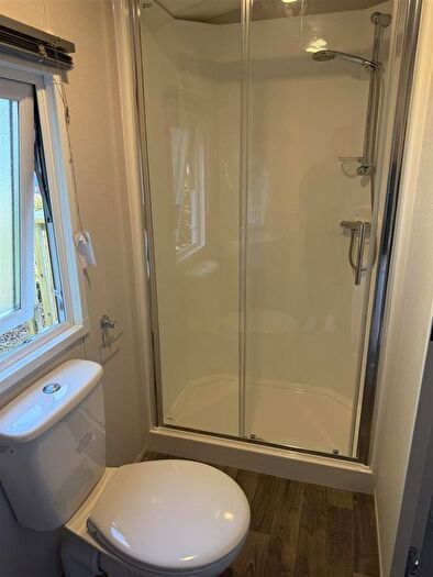 2 Bedroom Detached House To Rent In The Sycamores Holiday Park, Feoffee Common Lane, YO42