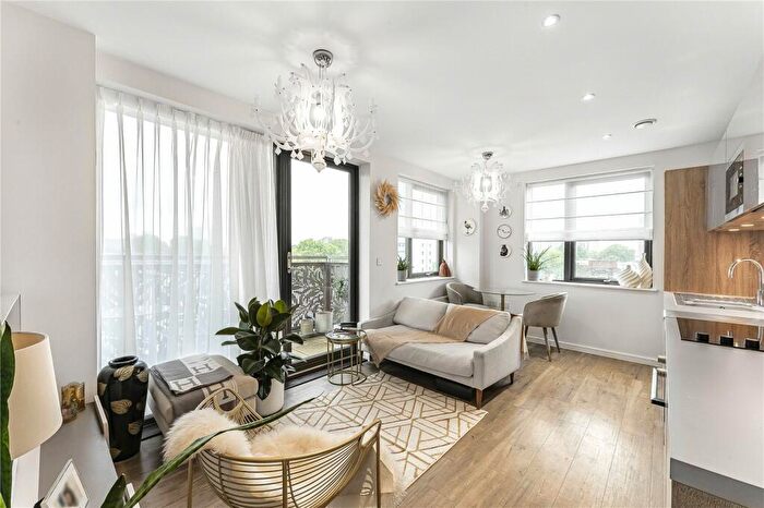 1 Bedroom Apartment To Rent In Hammersley Road, London, E16