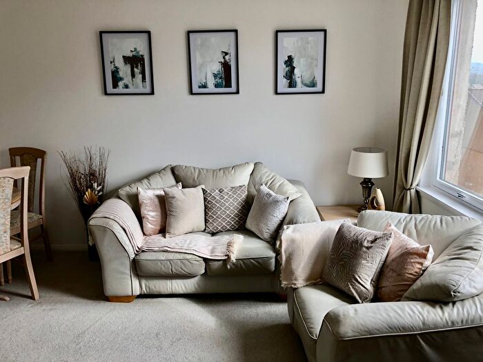 2 Bedroom Flat To Rent In Headland Court, Aberdeen, AB10