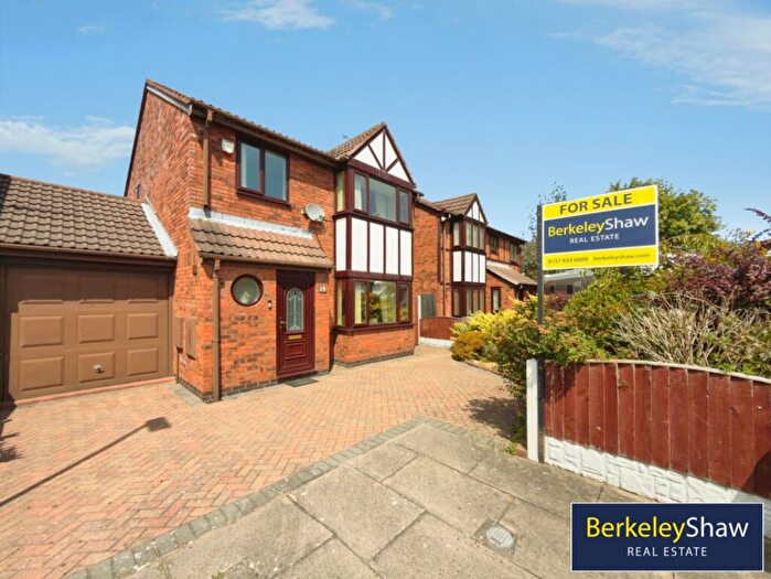 3 Bedroom Detached House For Sale In Grosvenor Close, Bootle, L30