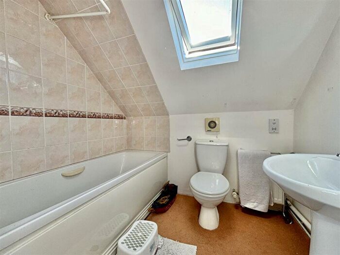 5 Bedroom Detached House For Sale In Sunview Avenue, Peacehaven, BN10