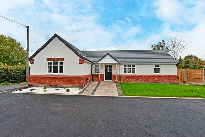 2 Bedroom Detached Bungalow For Sale In Roberts Lane, Hucknall, NG15