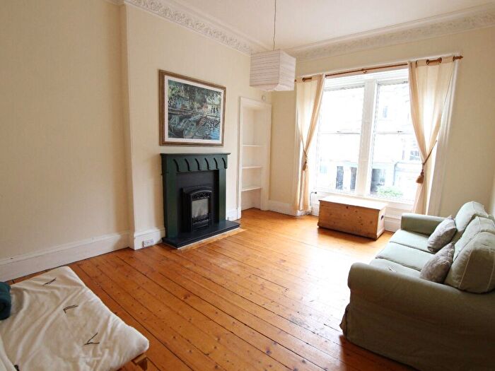 1 Bedroom Flat To Rent In Montgomery Street, Broughton, Edinburgh, EH7