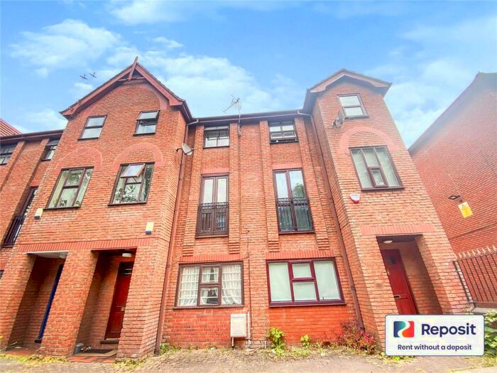 6 Bedroom House To Rent In Victoria Road, Fallowfield, Manchester, Greater Manchester, M14