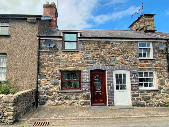 1 Bedroom Cottage For Sale In Llys Egryn Llanegryn Gwynedd, LL36
