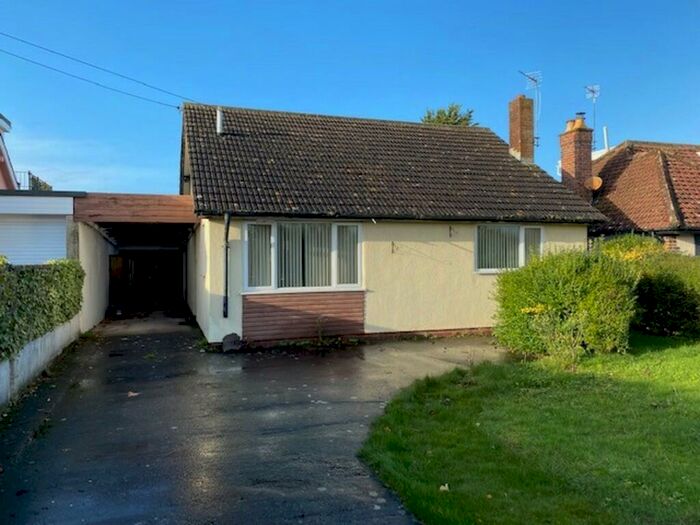3 Bedroom Detached Bungalow For Sale In Wolvershill, Banwell, BS29