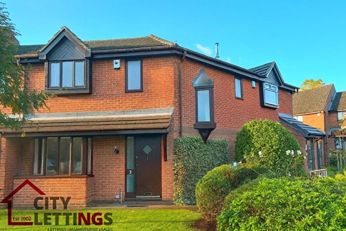3 Bedroom Semi-Detached House To Rent In Clough Court, Beechdale, NG8