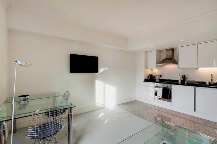 1 Bedroom Flat To Rent In St. Johns Building, Marsham Street, Westminster, London, SW1P