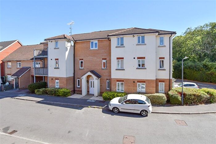 2 Bedroom Flat For Sale In Thomas Rider Way, Boughton Monchelsea, Kent, ME17
