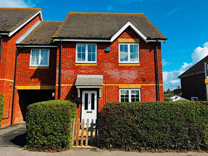 3 Bedroom Terraced House To Rent In Lower Road, Faversham, ME13