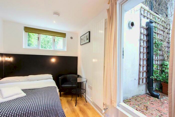 Studio To Rent In North Gower Street, Euston, London, NW1