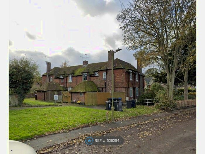 2 Bedroom Maisonette To Rent In The Leys, Manston, Ramsgate, CT12