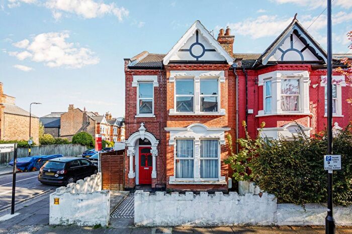 5 Bedroom End Of Terrace House To Rent In Stuart Road, Acton, W3