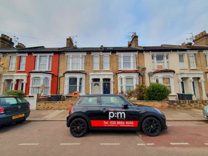 1 Bedroom Flat To Rent In Parkhurst Road, Wood Green, N22