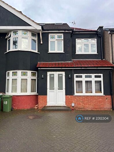 1 Bedroom Flat To Rent In Northumberland Avenue, Welling, DA16