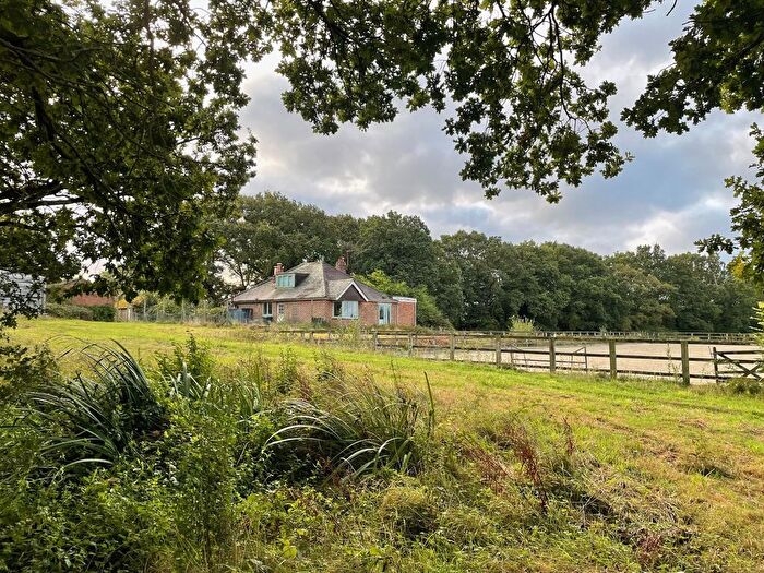 3 Bedroom Detached Bungalow For Sale In Poppinghole Lane, Robertsbridge, TN32