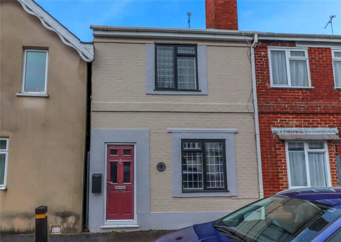 1 Bedroom Terraced House For Sale In High Street, Stockbridge, Hampshire, SO20