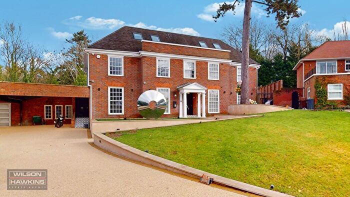 8 Bedroom Detached House For Sale In Ingleby Drive, Harrow On The Hill, HA1