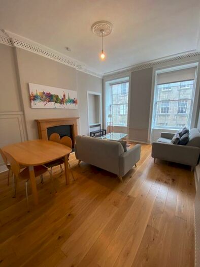 2 Bedroom Flat To Rent In Brighton Street, Newington, Edinburgh, EH1