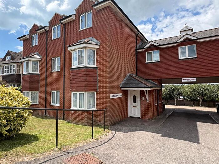 2 Bedroom Flat To Rent In Amherst Road, Bexhill-On-Sea, TN40