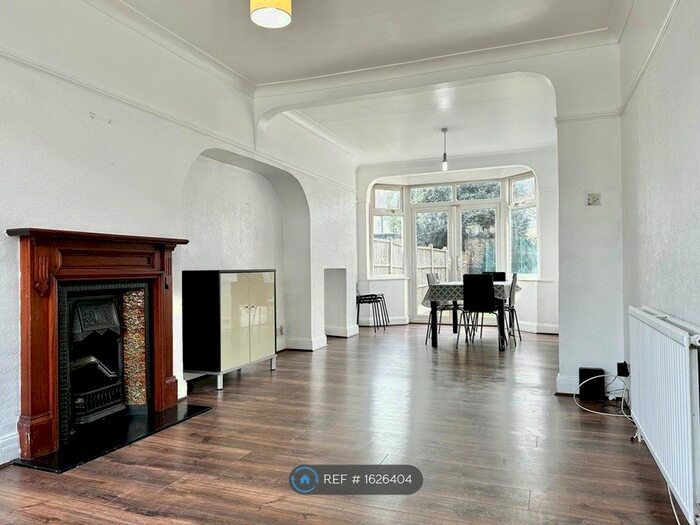 3 Bedroom Terraced House To Rent In Eccleston Crescent, Romford, RM6