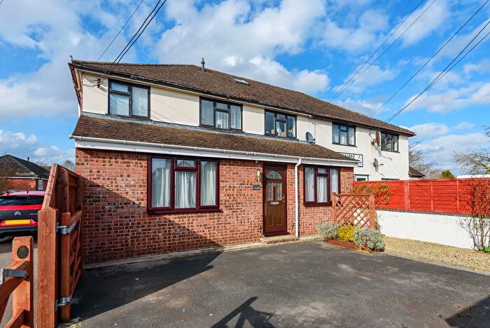 2 Bedroom Flat To Rent In Milton Road, Sutton Courtenay, OX14