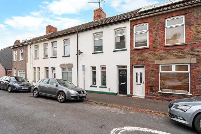 3 Bedroom Terraced House For Sale In Wedmore Road, Grangetown, Cardiff, CF11