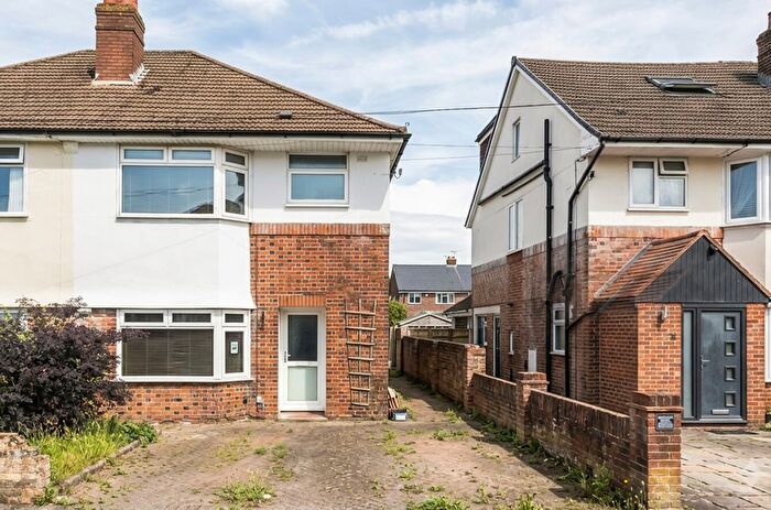 3 Bedroom Semi-Detached House For Sale In Elmes Drive, Regents Park, Southampton, Hampshire, SO15
