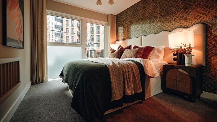2 Bedroom Flat For Sale In Brentford, Brentford, TW8
