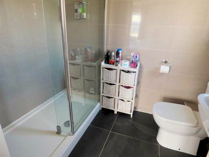 4 Bedroom Detached House For Sale In Dryslwyn, Carmarthen, SA32