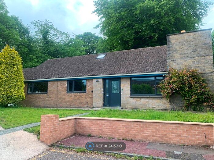 5 Bedroom Detached House To Rent In Billinge Close, Blackburn, BB2