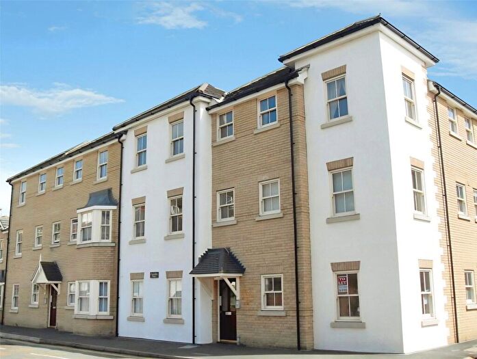 2 Bedroom Flat To Rent In Market Street, Ventnor, PO38
