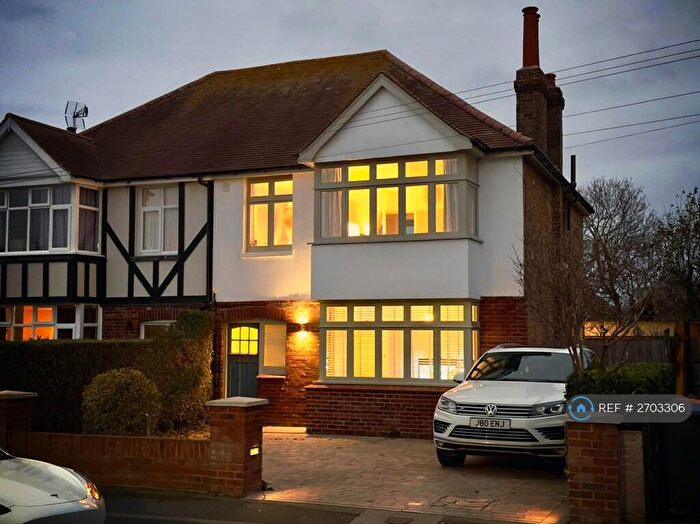 4 Bedroom Semi Detached House To Rent In Wellis Gardens, Margate, CT9