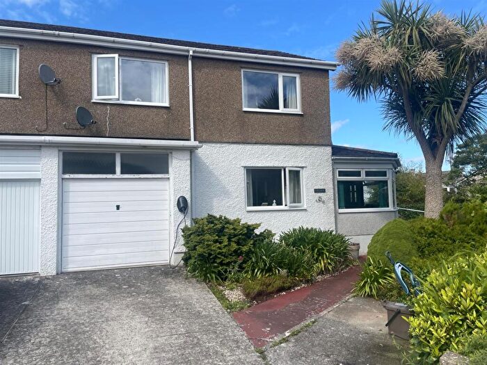 3 Bedroom Semi-Detached House For Sale In Llanfairpwllgwyngyll, Stad Foel Graig, LL61