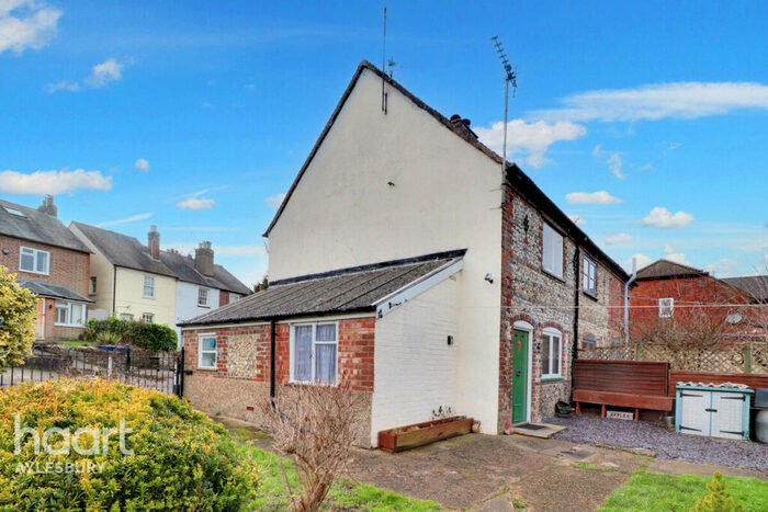 2 Bedroom End Of Terrace House For Sale In Bois Moor Road, Chesham, HP5