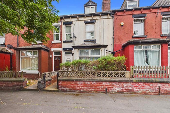 3 Bedroom Terraced House For Sale In Victoria Avenue, Leeds, West Yorkshire, LS9