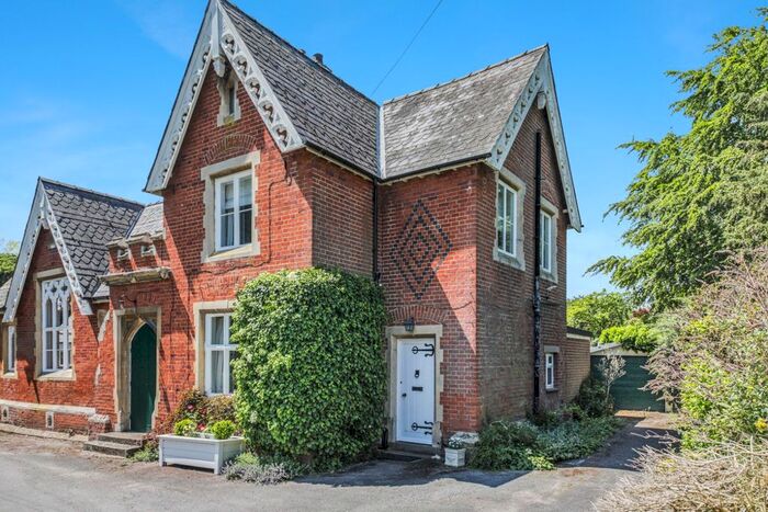 3 Bedroom Semi-Detached House For Sale In Coach Drive, Harlton, Cambridge, CB23