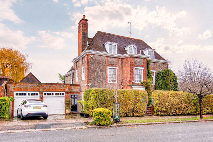 6 Bedroom Detached House For Sale In Hampstead Garden Suburb, London, NW11