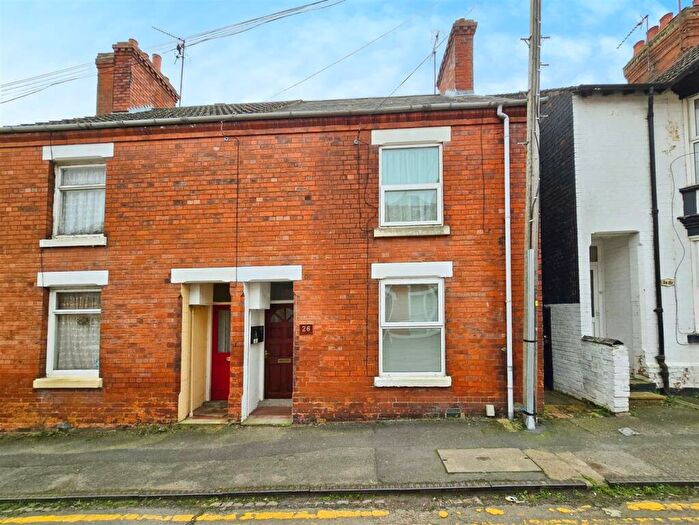 1 Bedroom Flat To Rent In Montague Street, Rushden, Northants, NN10