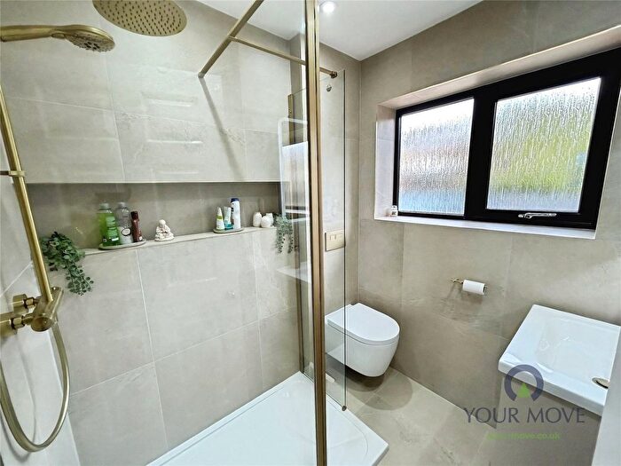 3 Bedroom Semi-detached House For Sale In Carroll Drive, Meir Hay, Stoke On Trent, Staffordshire, ST3
