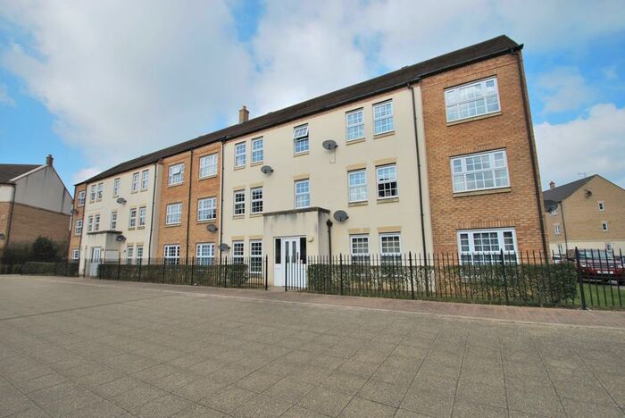 1 Bedroom Apartment To Rent In Wilks Walk, Grange Park, Northampton, NN4