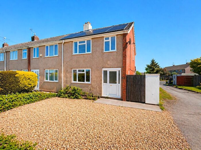 3 Bedroom End Of Terrace House For Sale In Cranleigh Court Road, Yate, BS37