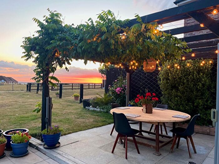 5 Bedroom Detached House For Sale In Old Hall Lane, Walton On The Naze, CO14