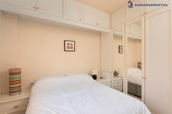 2 Bedroom Flat To Rent In South Block, County Hall Apartments, London, SE1