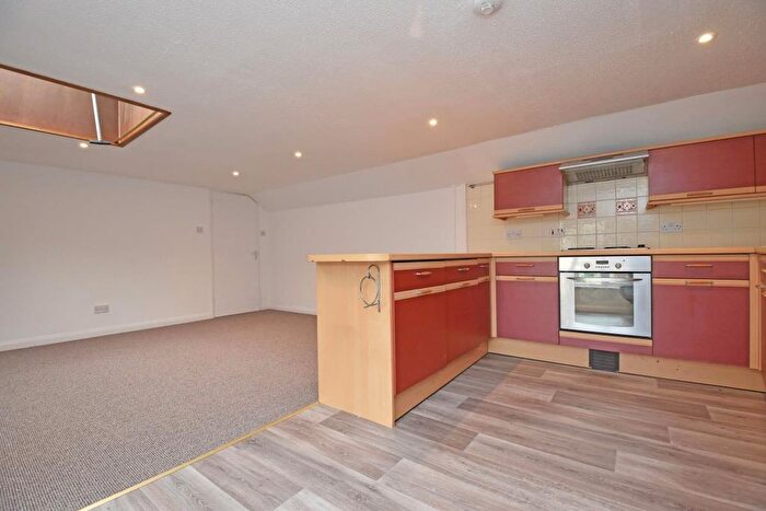 1 Bedroom Flat For Sale In Beacon Road, Bradninch, Exeter, EX5