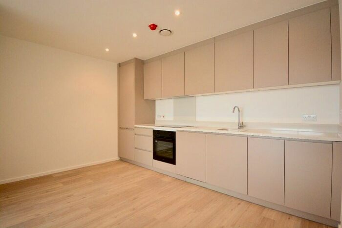 2 Bedroom Flat To Rent In Elder Gate, Milton Keynes, Buckinghamshire, MK9