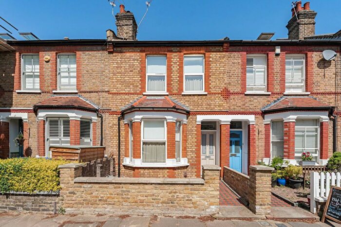 3 Bedroom Terraced House For Sale In Hessel Road, Northfields, Ealing, W13