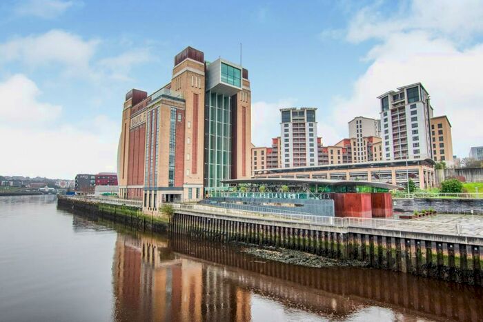 2 Bedroom Apartment To Rent In Baltic Quay, Gateshead Quayside, NE8
